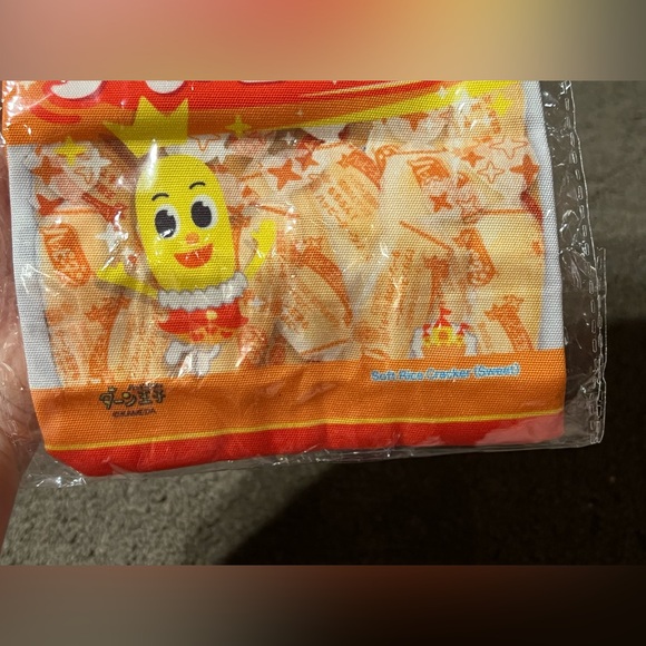 Kameda Happy Turn Soft Rice Cracker (Sweet) Japanese Snack Drawstring Pouch Bag - Picture 4 of 7